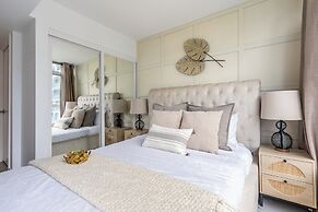 Rivetstays - The Parade