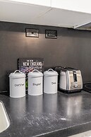 Rivetstays - The Parade