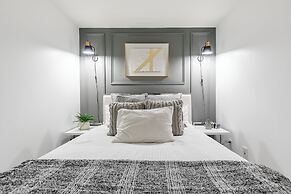 Rivetstays - The Parade