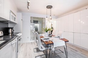 Rivetstays - The Parade