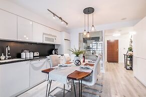 Rivetstays - The Parade