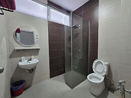 OYO 91080 Guesthouse Dseribong