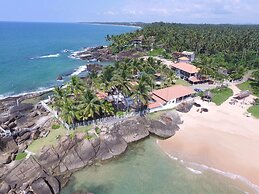 Scarlet White Resort