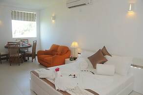 Scarlet White Resort