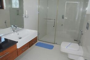 Scarlet White Resort