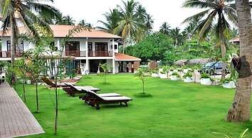 Scarlet White Resort