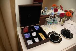 Scarlet White Resort