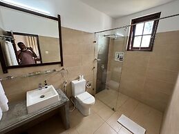 Scarlet White Resort