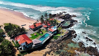 Scarlet White Resort