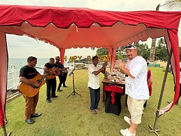 Scarlet White Resort