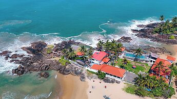 Scarlet White Resort