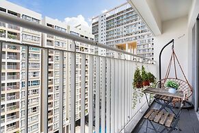 COZY 3-BR Apartment in the center of District 7