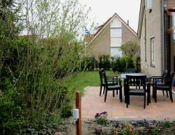Nice Holiday Home With Courtyard