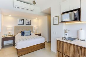 Altamar Canal View Condos