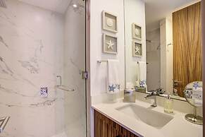 Altamar Canal View Condos