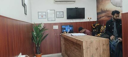 Hotel Shri Sai Deluxe