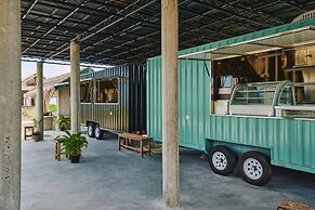 Araaik Beach Village