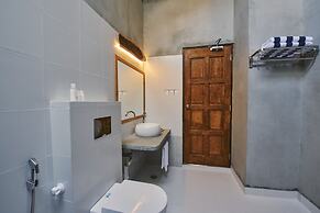 Araaik Beach Village