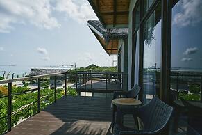 Araaik Beach Village