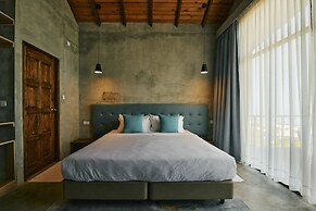 Araaik Beach Village