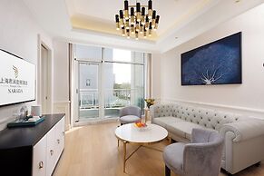 NARADA RESORT SHANGHAI  HOTEL Disney Store