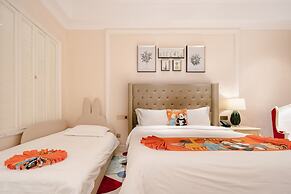 NARADA RESORT SHANGHAI  HOTEL Disney Store