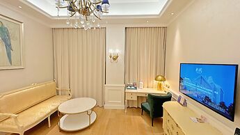 NARADA RESORT SHANGHAI  HOTEL Disney Store