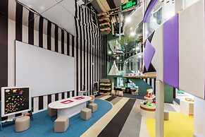 NARADA RESORT SHANGHAI  HOTEL Disney Store