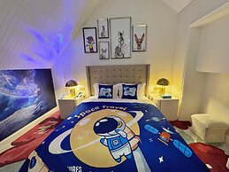 NARADA RESORT SHANGHAI  HOTEL Disney Store