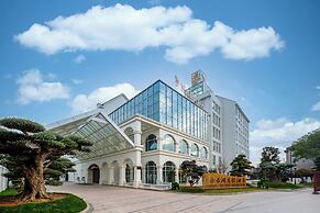 NARADA RESORT SHANGHAI  HOTEL Disney Store