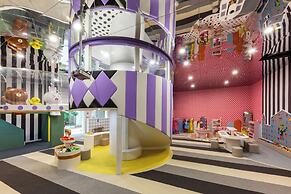 NARADA RESORT SHANGHAI  HOTEL Disney Store