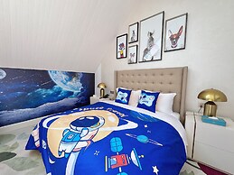 NARADA RESORT SHANGHAI  HOTEL Disney Store