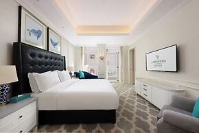 NARADA RESORT SHANGHAI  HOTEL Disney Store