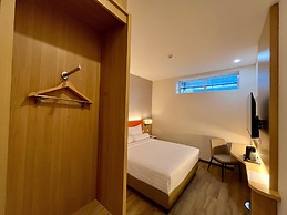 Front One Boutique Adria Boyolali