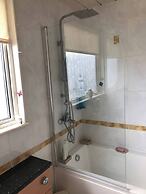 Limegrove Comfortable Three Bedroom House