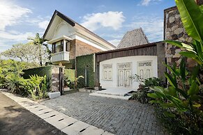 Puri Tibo Tanjung Sanur