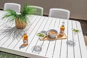 Tranquil Stay Near Beach by Sea N' Rent