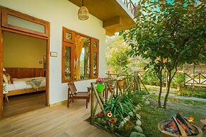 Tirthan Riverside Resort