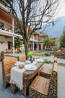 Tirthan Riverside Resort