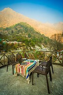 Tirthan Riverside Resort