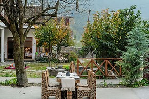 Tirthan Riverside Resort