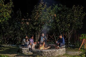 Tirthan Riverside Resort