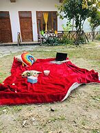 Tirthan Riverside Resort