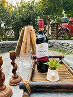 Tirthan Riverside Resort