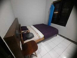 OYO 94419 Fresh Hotel