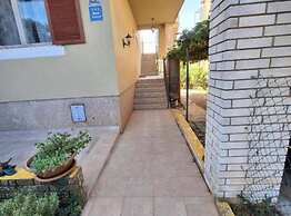 Ellgasi Charming & Cozy Apartment