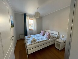 Exclusive Apartment With Scenic View