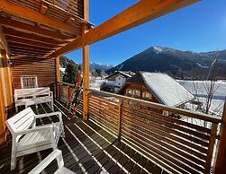 Exclusive Apartment With Scenic View