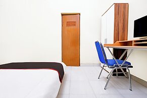 OYO 94421 Soetomo Guest House