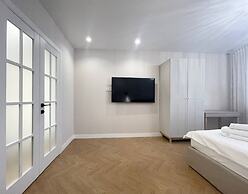 Home Apart Surganova str. 80